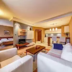 Апарт-отель St Trifon Guests