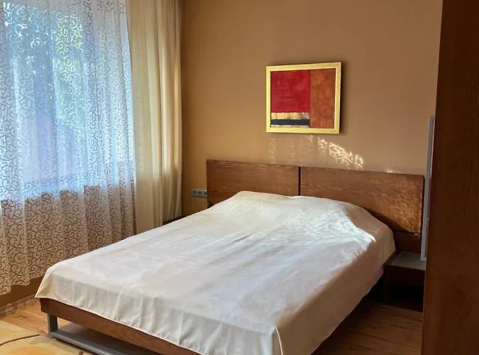 Aparthotel St Trifon Guests