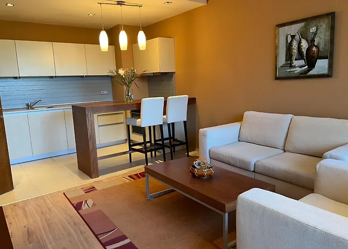 Aparthotel St Trifon Guests Pamporovo