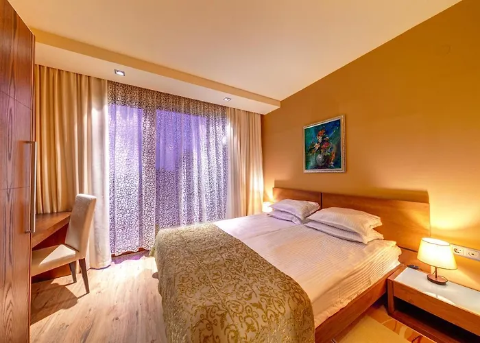 St Trifon Guests Aparthotel