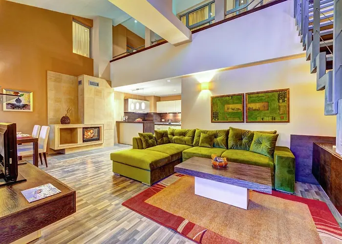 Aparthotel St Trifon Guests Pamporovo