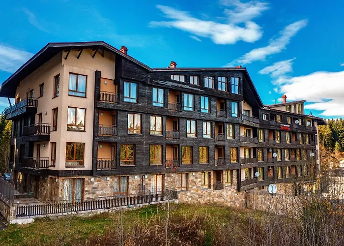 Aparthotel St Trifon Guests