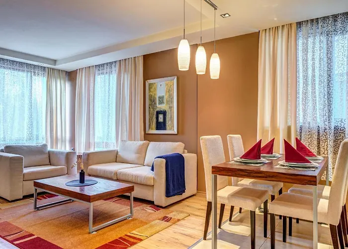 Aparthotel St Trifon Guests *