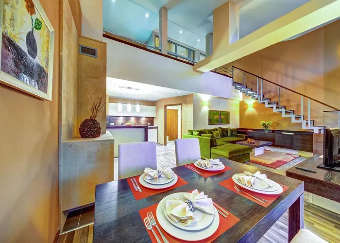 Aparthotel St Trifon Guests *